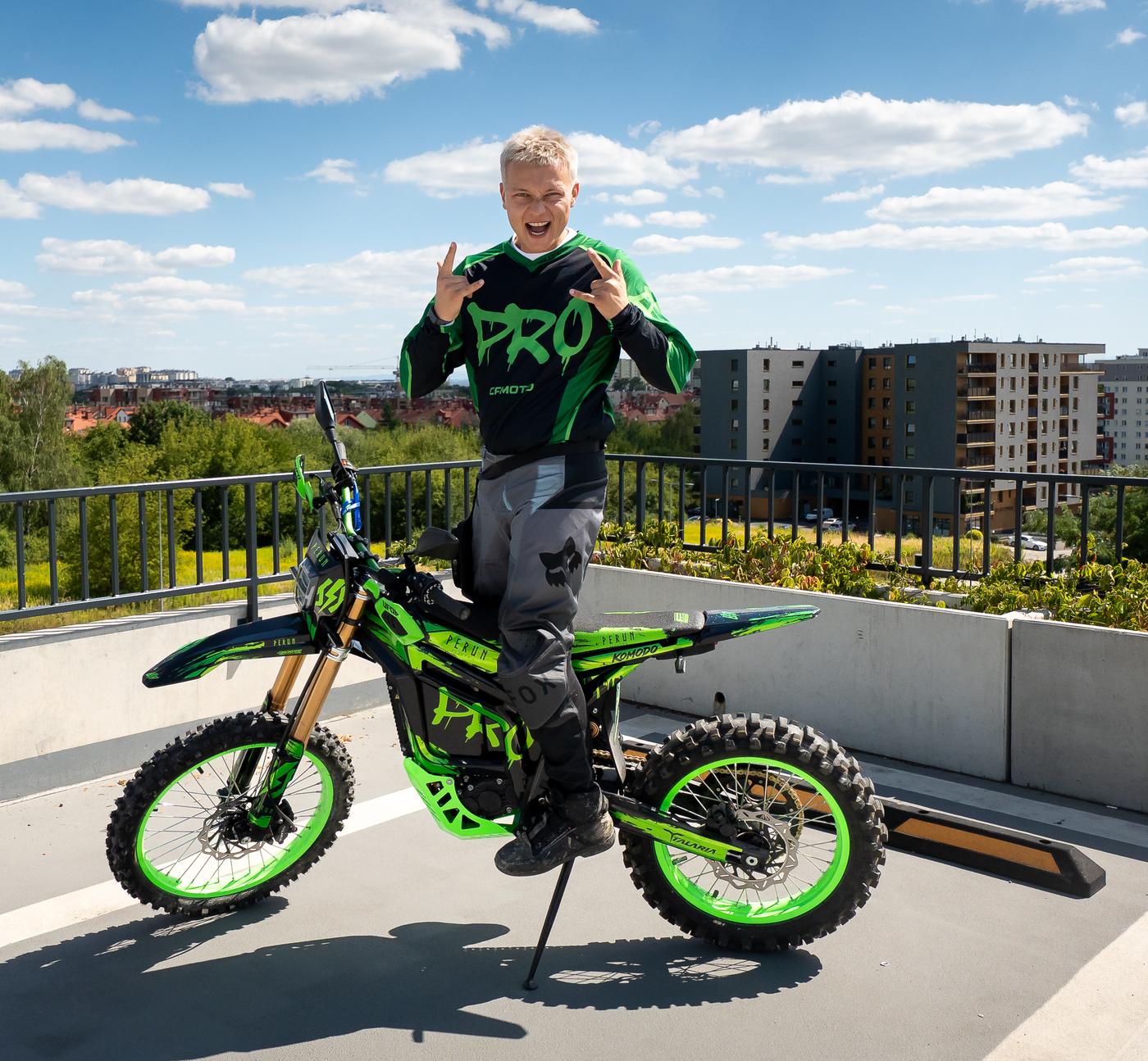 Przemek PRO przy Talarii Komodo w edycji Przemek PRO